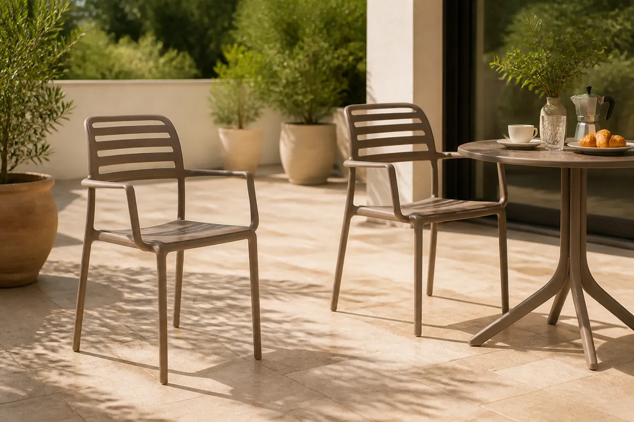 Made for sun, rain, and everyday terrace life
